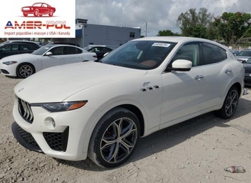 Maserati Levante 2022 Maserati Levante Base 2022 3.0l 3.0 Benzyna 345KM