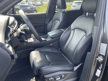 Audi Q7 II SQ7 4.0 TDI 435KM 2018 Audi SQ7 4.0 TDI quattro | Matrix LED | Dociągi |, zdjęcie 9
