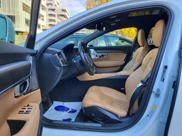 Volvo V90 II Kombi 2.0 T6 310KM 2020 VOLVO V90 Cross Country AWD/4X4* 2.0 benzyna T6 310KM * 77, 056km * Zadbany, zdjęcie 3