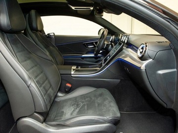 Mercedes CLE Coupe 2.0 200 204KM 2025 MERCEDES-BENZ CLE 200 4-Matic AMG Line 2.0 (204KM) 2025, zdjęcie 4