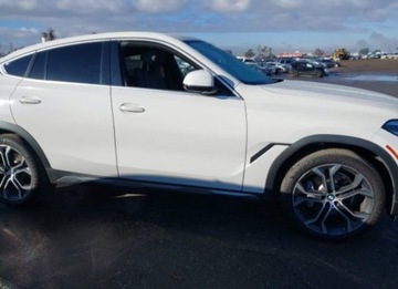 BMW X6 G06 2020 BMW X6 2020, 3.0L, od ubezpieczalni 3.0 Benzyna 335KM, zdjęcie 2