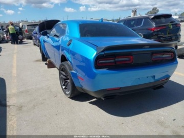 Dodge Challenger III 2019 Dodge Challenger Srt Hellcat Redeye Widebody 2019 6.2 Benzyna 797KM, zdjęcie 2