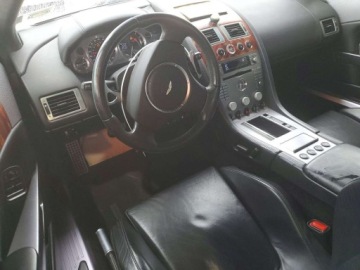 Aston Martin DB9 Volante 5.9 i V12 48V 450KM 2006 Aston Martin DB9 Volante 2006 5.9 Benzyna 450KM, zdjęcie 8