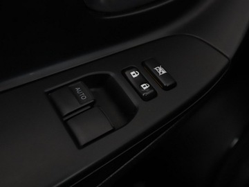 Toyota Yaris III Hatchback 5d Facelifting 2017 1.5 Hybrid 100KM 2018 Toyota Yaris hybryda automat kamera klima-auto., zdjęcie 33