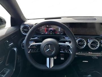Mercedes CLA C118/X118 Coupe Facelifting 1.3 200 163KM 2025 MERCEDES-BENZ CLA 200 AMG Line Sedan 1.3 (163KM) 2025, zdjęcie 5