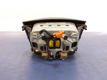 VW TOUAREG И ПОДУШКИ НА ПРИБОРНОЙ ПАНЕЛИ