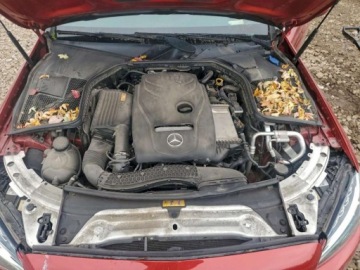 Mercedes Klasa C W205 2018 Mercedes-Benz Klasa C 300 4Matic 2018 2.0 Benzyna 241KM, zdjęcie 6