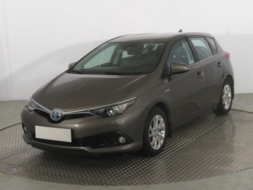 Toyota Auris II Hatchback 5d Facelifting 1.8 Hybrid 136KM 2017 Toyota Auris Hybrid, Salon Polska, 1. Właściciel, zdjęcie 1