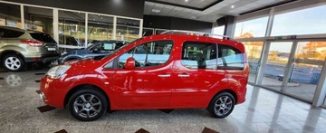Citroen Berlingo II Van Long Facelifting 1.6 HDi 92KM 2015 Citroen Berlingo Citroen berlingo Multispace Tylko 129 tys.przebiegu 1.6, zdjęcie 4