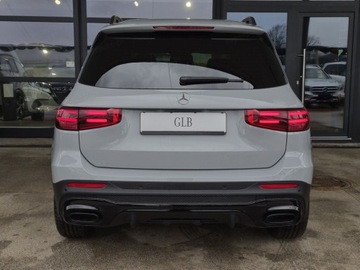 Mercedes GLB SUV 1.3 200 163KM 2025 MERCEDES-BENZ GLB 200 AMG Line Suv 1.3 163KM 2025, zdjęcie 2
