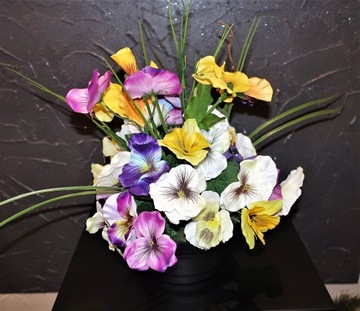 ПЛАТЬЕ на могилу, памятник, кладбище, композицию, искусственные цветы, красивые анютины глазки