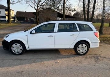 Opel Astra H Kombi 1.7 CDTI ECOTEC 80KM 2005 Opel Astra Wazne oplaty 1.7 Diesel 80KM, zdjęcie 7