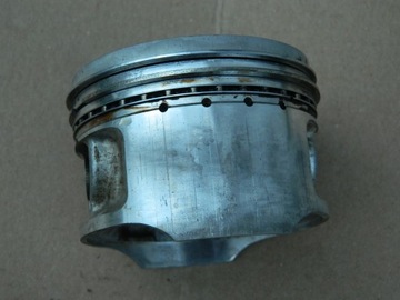 ЦИЛИНДР + ПОРШЕНЬ SUZUKI GN 250 GZ