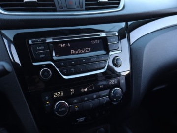 Nissan Qashqai II Crossover 1.2 DIG-T 115KM 2017 Nissan Qashqai 1.2 DIG-T, Salon Polska, zdjęcie 11