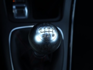 Alfa Romeo Giulietta Nuova II Hatchback 5d 2.0 JTD 16v 170KM 2013 Alfa Romeo Giulietta 2.0 JTDM, Salon Polska, zdjęcie 12