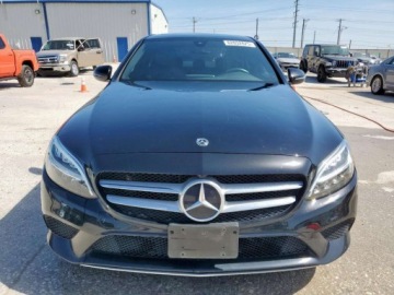 Mercedes Klasa C W205 2019 Mercedes-Benz Klasa C 2019 MERCEDES-BENZ C 300 2.0 Benzyna 241KM, zdjęcie 4