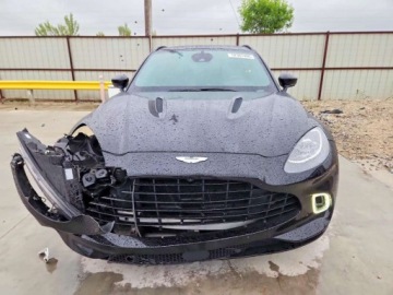 Aston Martin DBX 2021 Aston Martin DBX 2021. 4.0 Benzyna 542KM, zdjęcie 5