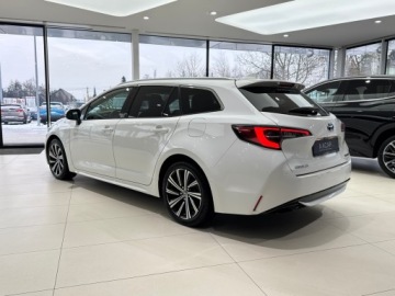 Toyota Corolla XII TS Kombi Facelifting 2.0 Hybrid Dynamic Force 196KM 2022 Toyota Corolla Comfort + Tech + Style / LED / Podg, zdjęcie 1