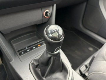 Volkswagen Touran II 2.0 TDI 140KM 2015 Volkswagen Touran Highline 7 osobowy navi, zdjęcie 15