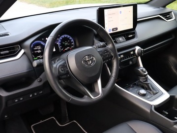 Toyota RAV4 V SUV Facelifting 2.5 Hybrid Dynamic Force 222KM 2024 TOYOTA RAV 4 SELECTION SALON PL SERWIS ASO FABRYCZNA GWARANCJA BEWYPADKOWY!, zdjęcie 4