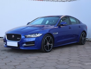 Jaguar XE Sedan 2.0 i4 200KM 2016 Jaguar XE 20t, Salon Polska, Serwis ASO, Automat, zdjęcie 1