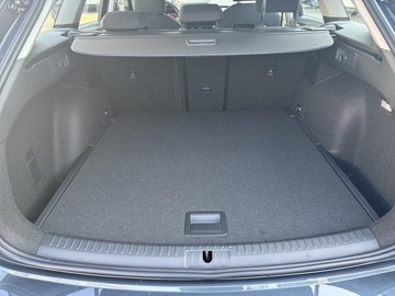 Seat Leon IV 2025 Seat Leon Style Sportstourer 1.5 TSI eTSI 115 KM 7, zdjęcie 11