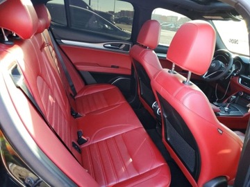 Alfa Romeo Stelvio SUV 2.0 Turbo 280KM 2018 Alfa Romeo Stelvio TI Sport 2018 2.0l 2.0 Benzyna 280KM, zdjęcie 11