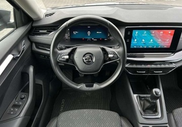 Skoda Octavia IV Liftback 1.5 TSI EVO 150KM 2023 Skoda Octavia Style, LED Matrix, Tempomat, Virtual Cockpit, Kamera cofania, zdjęcie 5