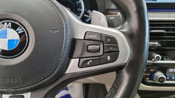 BMW Seria 5 G30-G31 Limuzyna 550i 462KM 2017 BMW M550i Xdrive krajowy MAX opcja, bezwypadkowy, zdjęcie 23