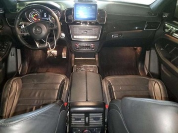 Mercedes GLE W166/C292 2018 Mercedes-Benz GLE 2018, 5.5L, 4x4, 63 AMG, od ubezpieczalni 5.5 Benzyna, zdjęcie 6