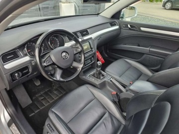 Skoda Superb II Outdoor 1.6 TDI CR DPF 105KM 2015 Skoda Superb ___Platinum___BiXenon LED Navi Kamera Panorama___Gwarancja___, zdjęcie 3