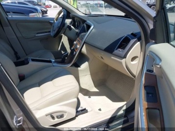 Volvo XC60 I 2015 Volvo XC 60 2015 Volvo XC60 2015.5 FWD 4dr T5 Drive-E Platinum 2.0 Benzyna, zdjęcie 4