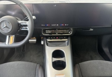 Mercedes CLA C174/C178/X174 2026 Mercedes-Benz CLA 200 z technologia EQ AMG samochod demonstracyjny 224KM, zdjęcie 5