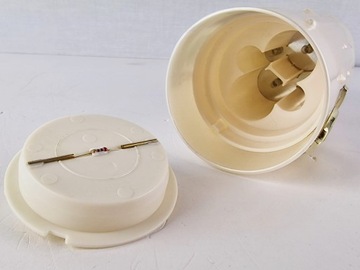 БОЛЬШАЯ СВЕЧНАЯ ВСТАВКА НА БАТАРЕЕ ДЛЯ СВЕЧИ ДЛЯ СВЕЧИ 16 СМ С ЭФФЕКТОМ ПЛАМЕНИ НА БАТАРЕЕ