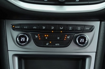 Opel Astra K Hatchback 5d 1.6 CDTI 110KM 2019 Opel ASTRA EDITION! Led! Navi! Jak Nowy!, zdjęcie 13