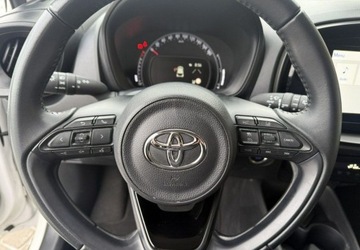 Toyota Aygo X 1.1 VVT-i 72KM 2022 Toyota Aygo X 1,0 72KM Klimatronik Kamera CarPlay VAT23 Benzyna 72KM, zdjęcie 15