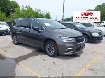 Chrysler Pacifica II 2023 Chrysler Pacifica Hybrid Touring L, 2023r., 3.6L 3.6 Hybryda Plug-in 260KM