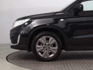 Suzuki Vitara III SUV Facelifting 1.0 BoosterJet 111KM 2019 Suzuki Vitara 1.0 BoosterJet, Salon Polska, zdjęcie 14