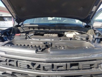 Chevrolet Silverado II 2022 Chevrolet Silverado 1500 Short Bed Custom 2022 2.7 Benzyna 310KM, zdjęcie 8