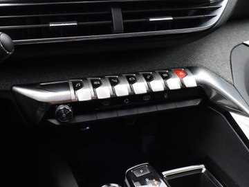 Peugeot 3008 II Crossover Facelifting  1.2 PureTech 130KM 2021 Peugeot 3008 1.2 PureTech, Salon Polska, Automat, zdjęcie 19