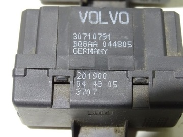 MODUL ŘÍZENÍ PŘEDEHŘÁNÍ SEDADLA VOLVO V50 S40 30710791