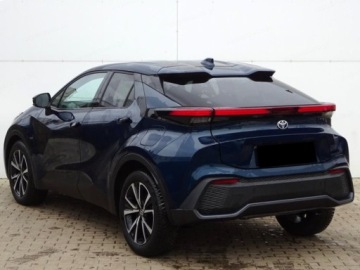 Toyota C-HR II SUV Plug-In 2.0 Hybrid Dynamic Force Plug-in  223KM 2025 Od ręki - Style 2.0 Hybrid Dynamic Force Plug-in 223KM | Podgrzewane fotele, zdjęcie 5