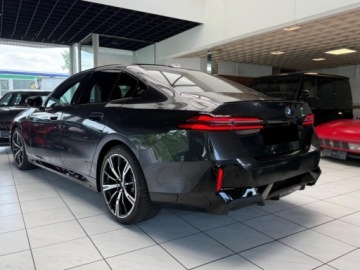 BMW Seria 5 G90-91 Touring 2.0 520d 197KM 2025 BMW Seria 5 520d xDrive Sport Sedan 2.0 (197KM) 2025, zdjęcie 1