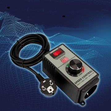 Регулятор скорости двигателя с напряжением питания в корпусе с розеткой 2400Вт 230В