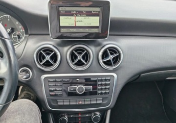 Mercedes Klasa A W176 Hatchback 5d 1.5 180 CDI BlueEFFICIENCY 109KM 2014 Mercedes-Benz Klasa A 1.5 Diesel 109KM, zdjęcie 18