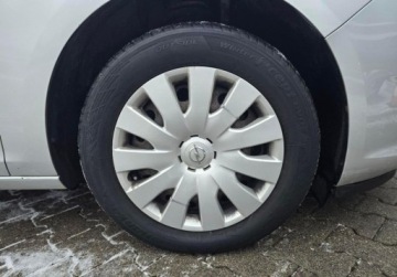 Opel Astra J Hatchback 5d Facelifting 1.6 Twinport ECOTEC 115KM 2015 Opel Astra 1.6 Benzyna 115 KM Enjoy, bezwypadkowy, VATmarza 1.6 Benzyna, zdjęcie 9