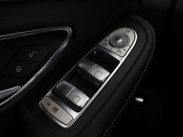 Mercedes Klasa C W205 Kombi 200 184KM 2017 Mercedes C 200 automat full LED półskóra grzane, zdjęcie 36