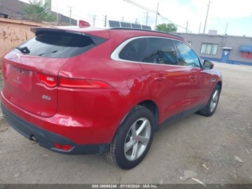 Jaguar F-Pace 2019 Jaguar F-Pace 2019 Jaguar F-PACE 25t Premium AWD 2.0 Benzyna 247KM, zdjęcie 3