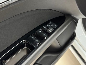 Ford Mondeo V Kombi Facelifting 2.0 EcoBlue 150KM 2020 Ford Mondeo Titanium / Ambiente / LED / 1 właścici, zdjęcie 19