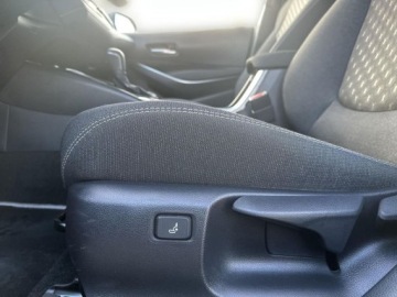 Toyota Corolla XII Sedan Facelifting 1.8 Hybrid 140KM 2023 Toyota Corolla Corolla 1.8 Hybrid StyleGwarancjaSalon Polska drugi komplet, zdjęcie 24